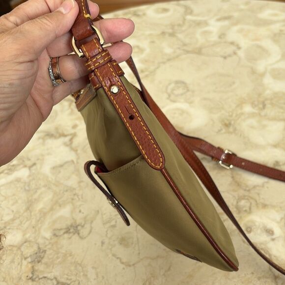 Dooney & Bourke Crossbody Bag Nylon & Leather Duck Logo - Picture 9 of 16